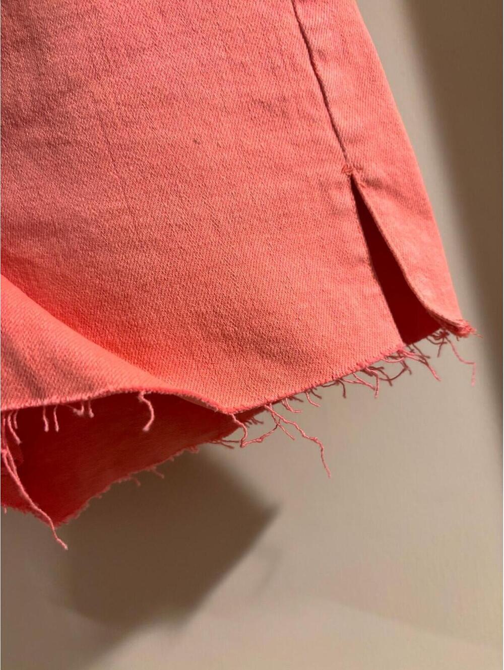 Tractr High Rise Shorts Sz 0 Coral Denim Button Fly Raw Hem Boutique Shorts NWT - Picture 4 of 8